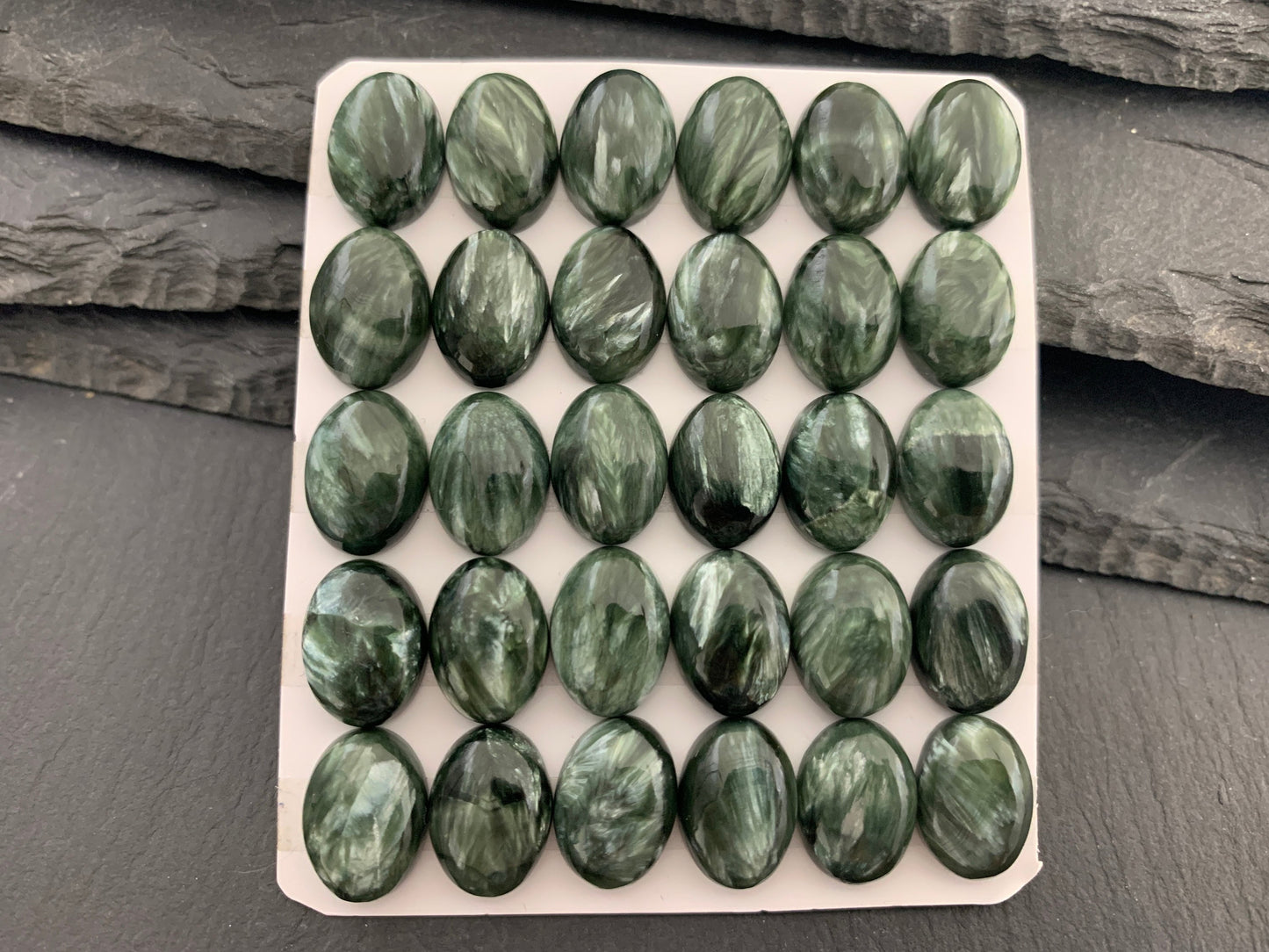 Seraphinite oval 10x14mm cabochon - Calibrated cabochons