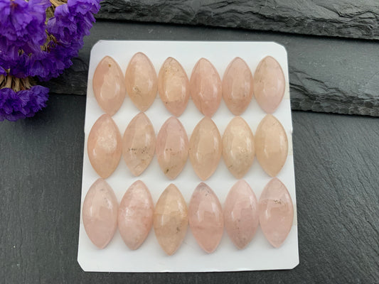 Salmon Morganite marquise 10x20mm cabochon - Calibrated cabochons