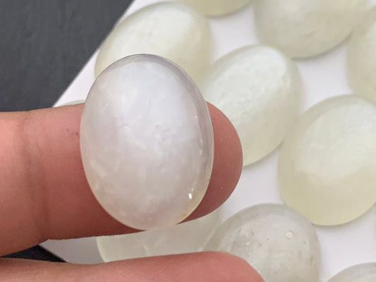 White Moonstone Oval 15x20mm Cabochon - Calibrated Gemstone for Jewelry