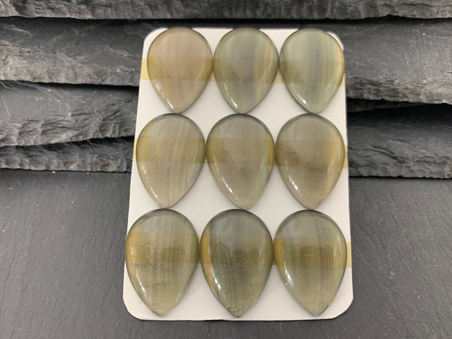 Green Yellow Fluorite pear 18x25mm Cabochon - Calibrated cabochons