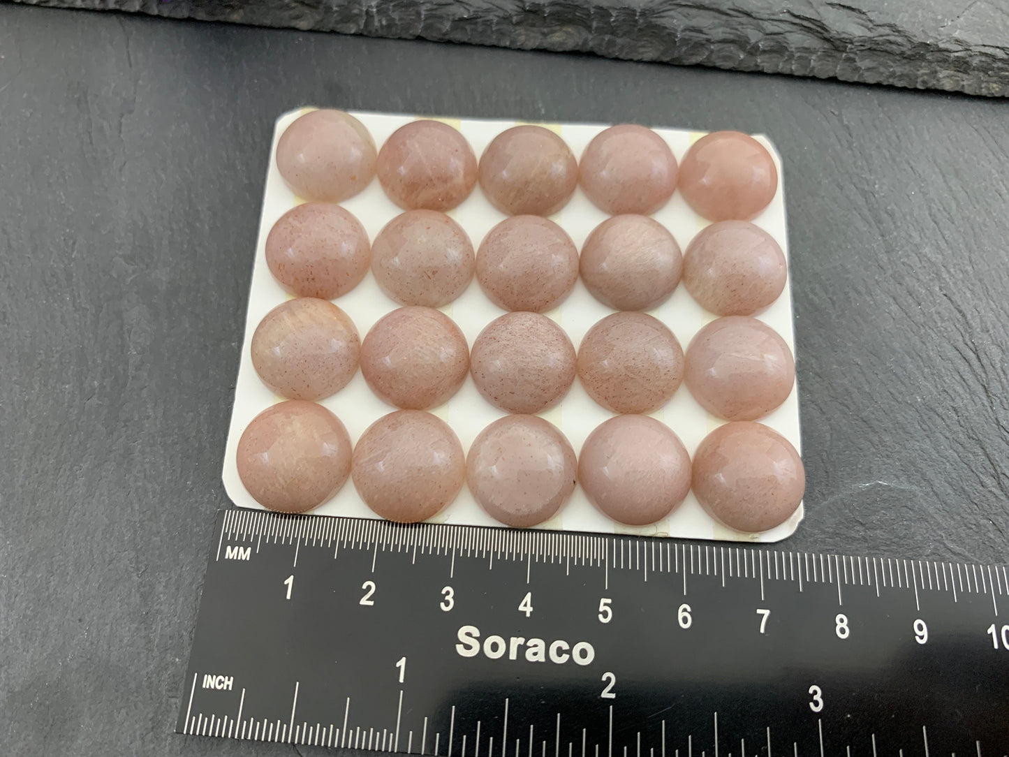 Pink Moonstone round 15mm cabochon - Calibrated cabochons