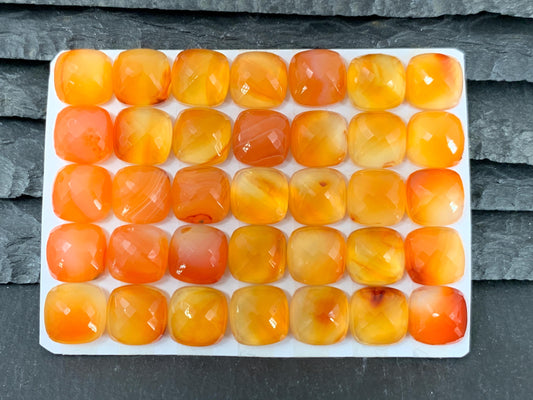 Faceted Carnelian square cushion 10mm cabochon - Calibrated cabochons