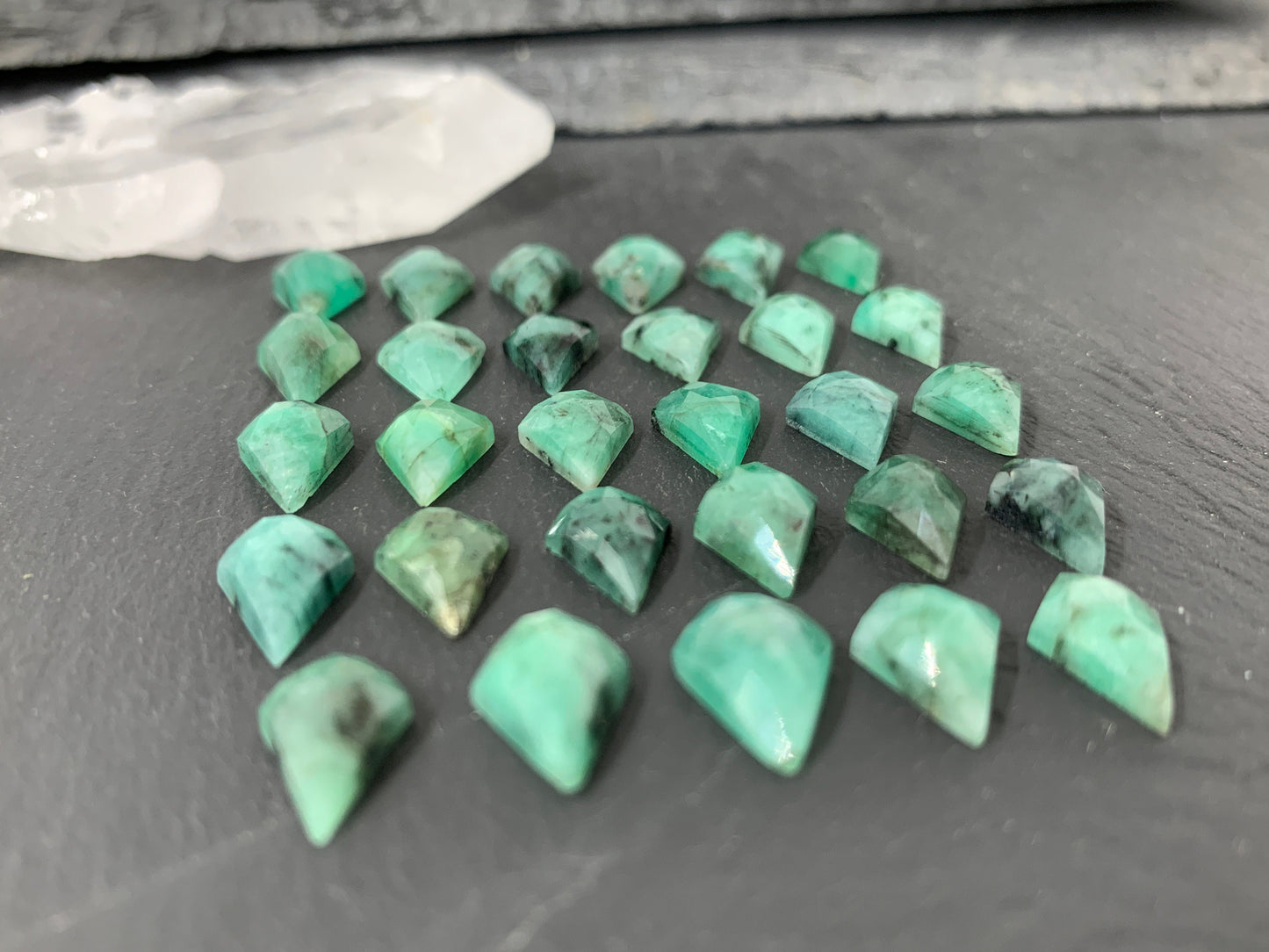 Faceted Emerald rhombus 8x12mm cabochon