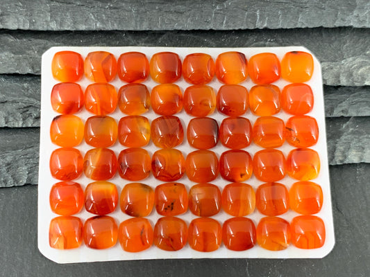 Carnelian square cushion 8mm cabochon - Calibrated cabochons