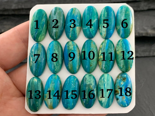 Opaline oval 10x20mm cabochon - Calibrated cabochons