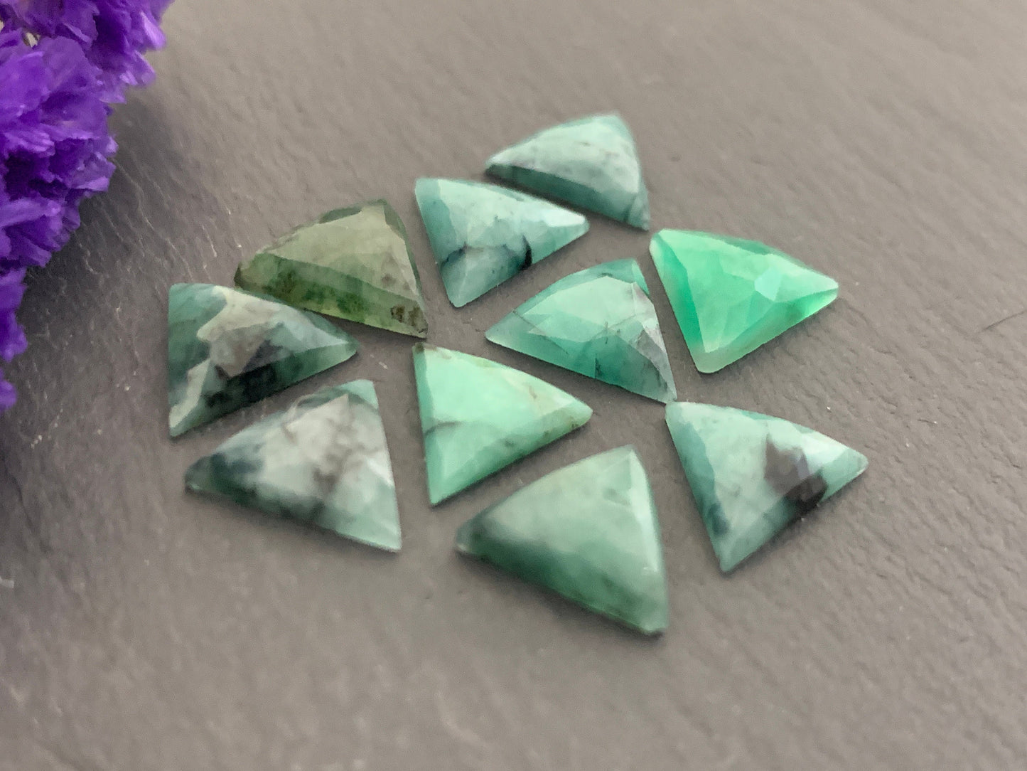 Faceted Emerald triangle 10mm cabochon