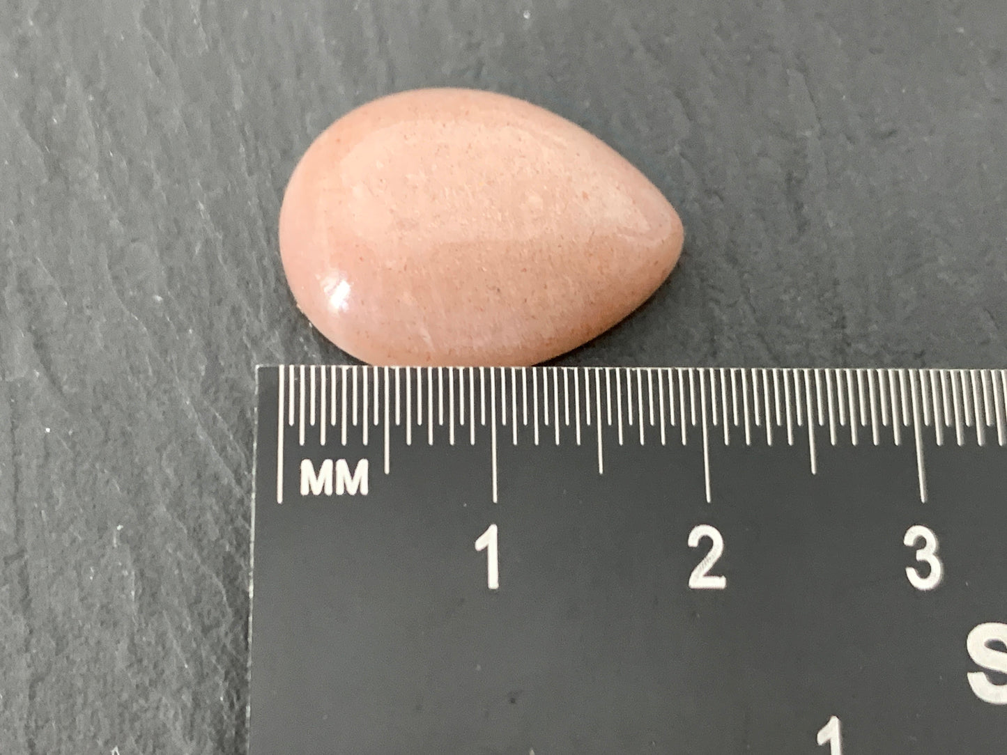 Pink Moonstone pear 15x20mm cabochon - Calibrated cabochons