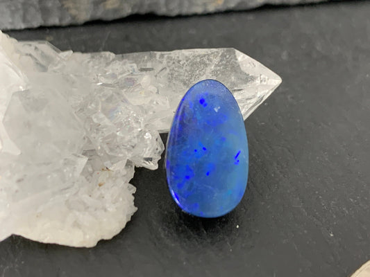 Australian Opal doublet 9x15x5mm cabochon