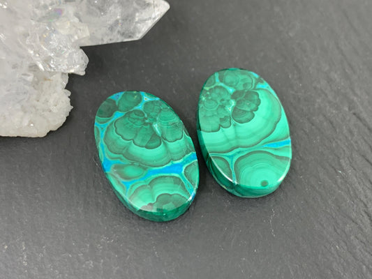 Malachite Chrysocolla oval 14x21x4mm cabochon pair