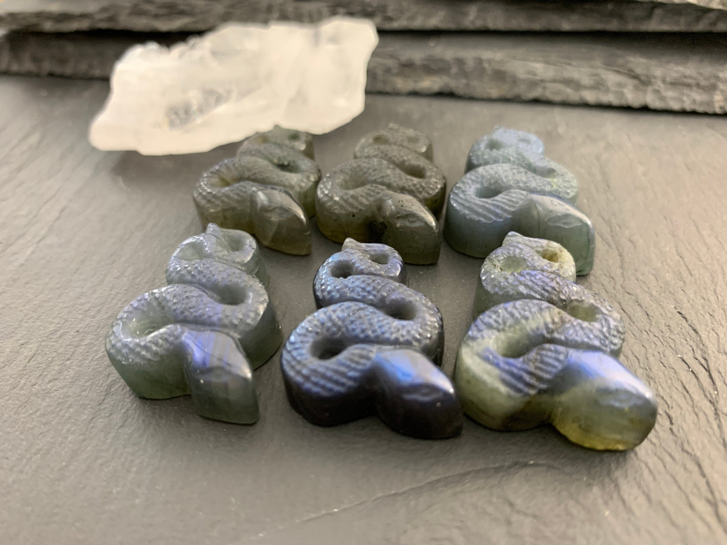 Labradorite snake cabochon - Snake carving