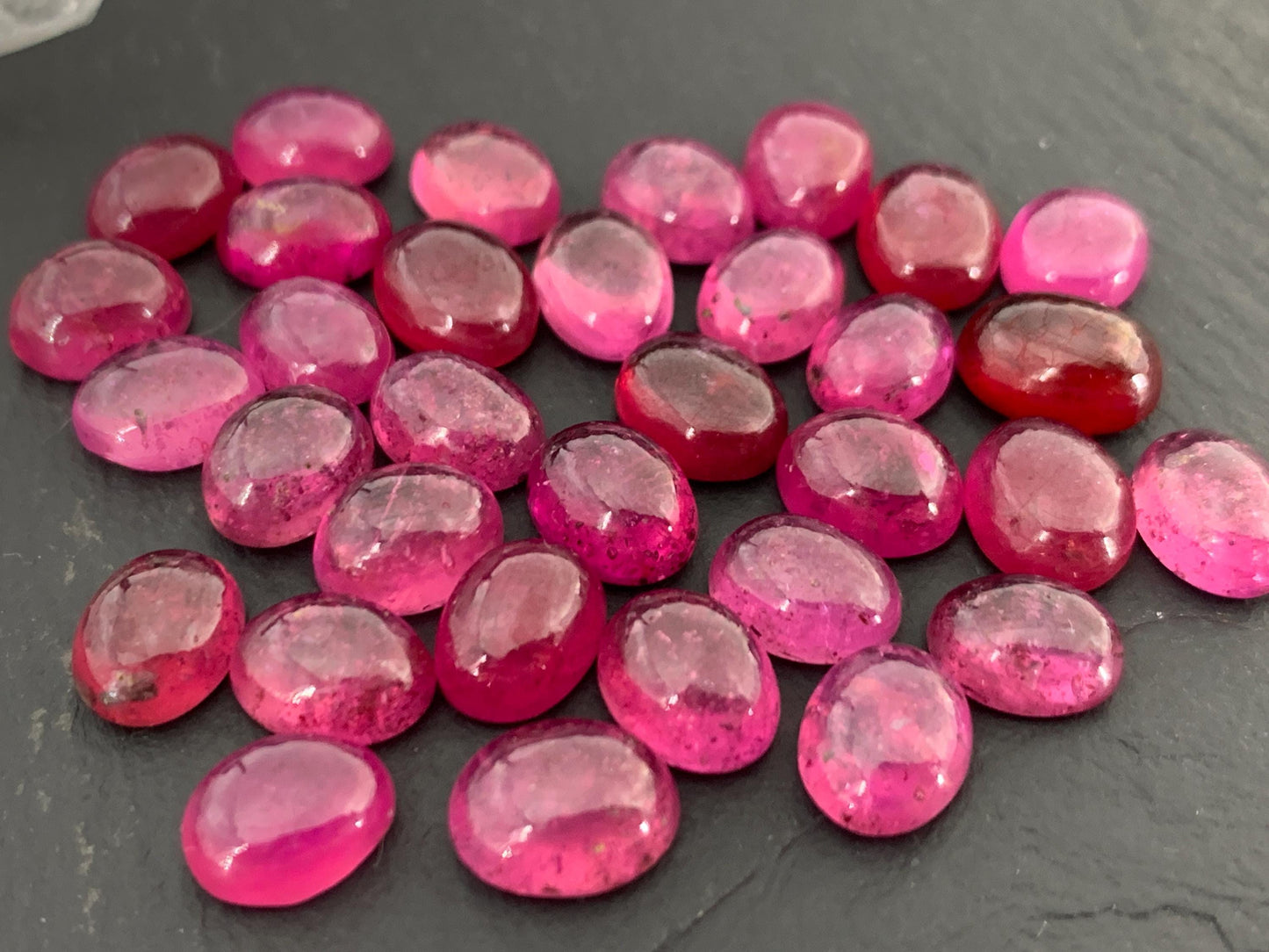 Thailand Pink Sapphire oval 7-10mm long cabochon