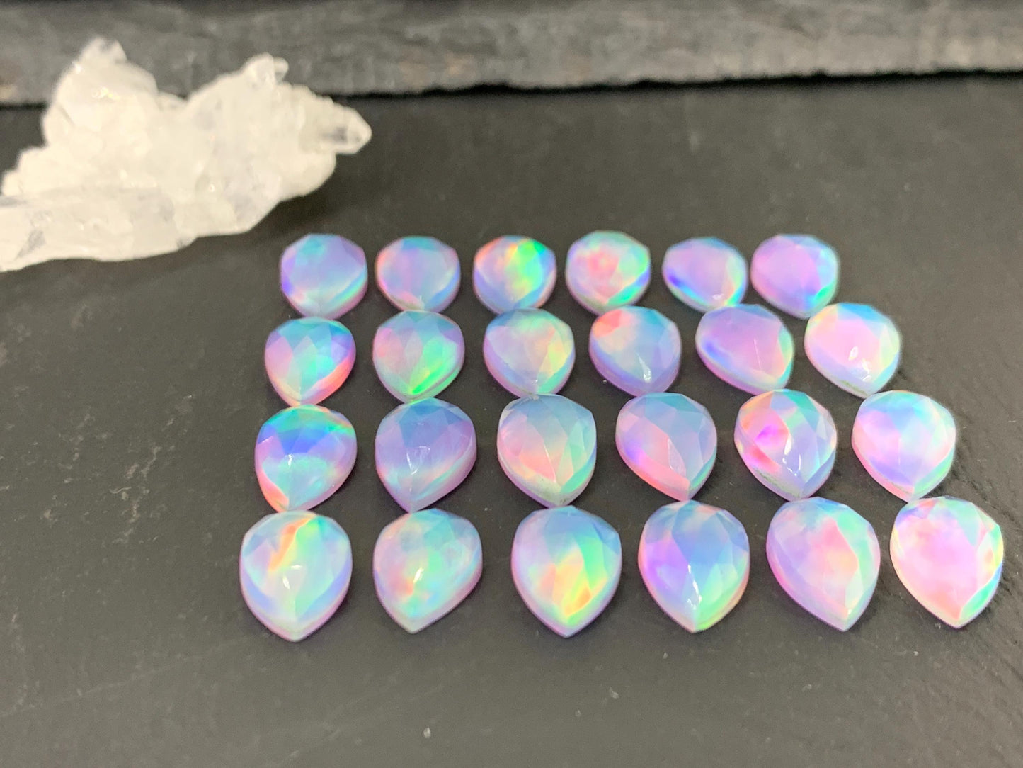 Faceted  Aurora Opal pear 8x12mm cabochon - Doublet cabochons - man made Opal