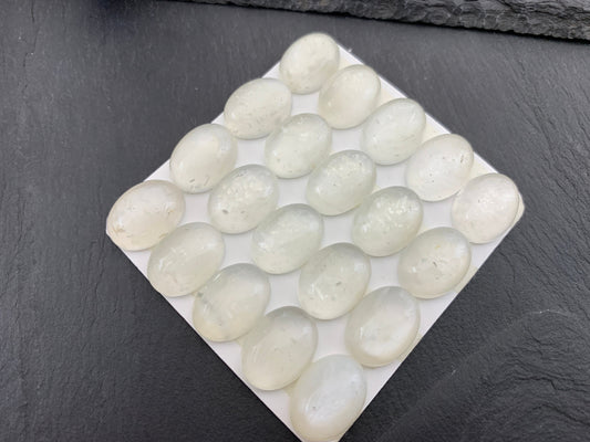 White Moonstone oval 12x16mm cabochon - Calibrated cabochons