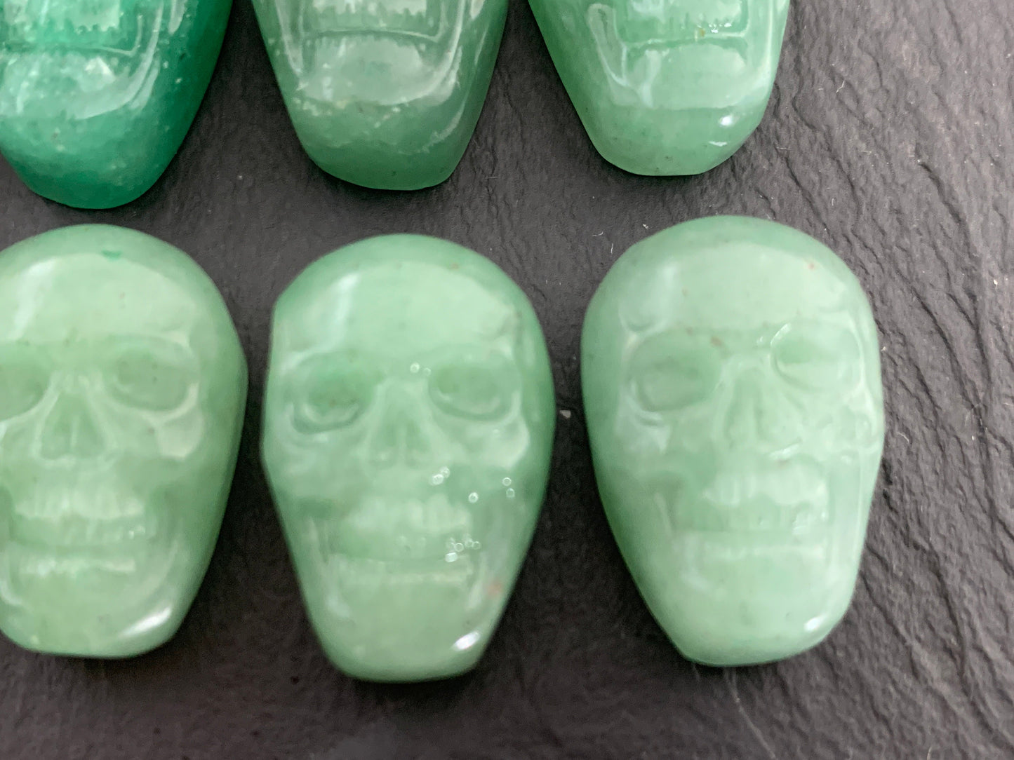 Green Aventurine skull 15x22mm cabochon