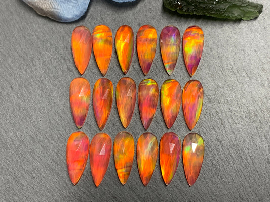 Faceted  Aurora Opal pear 8x20mm cabochon - Doublet cabochons