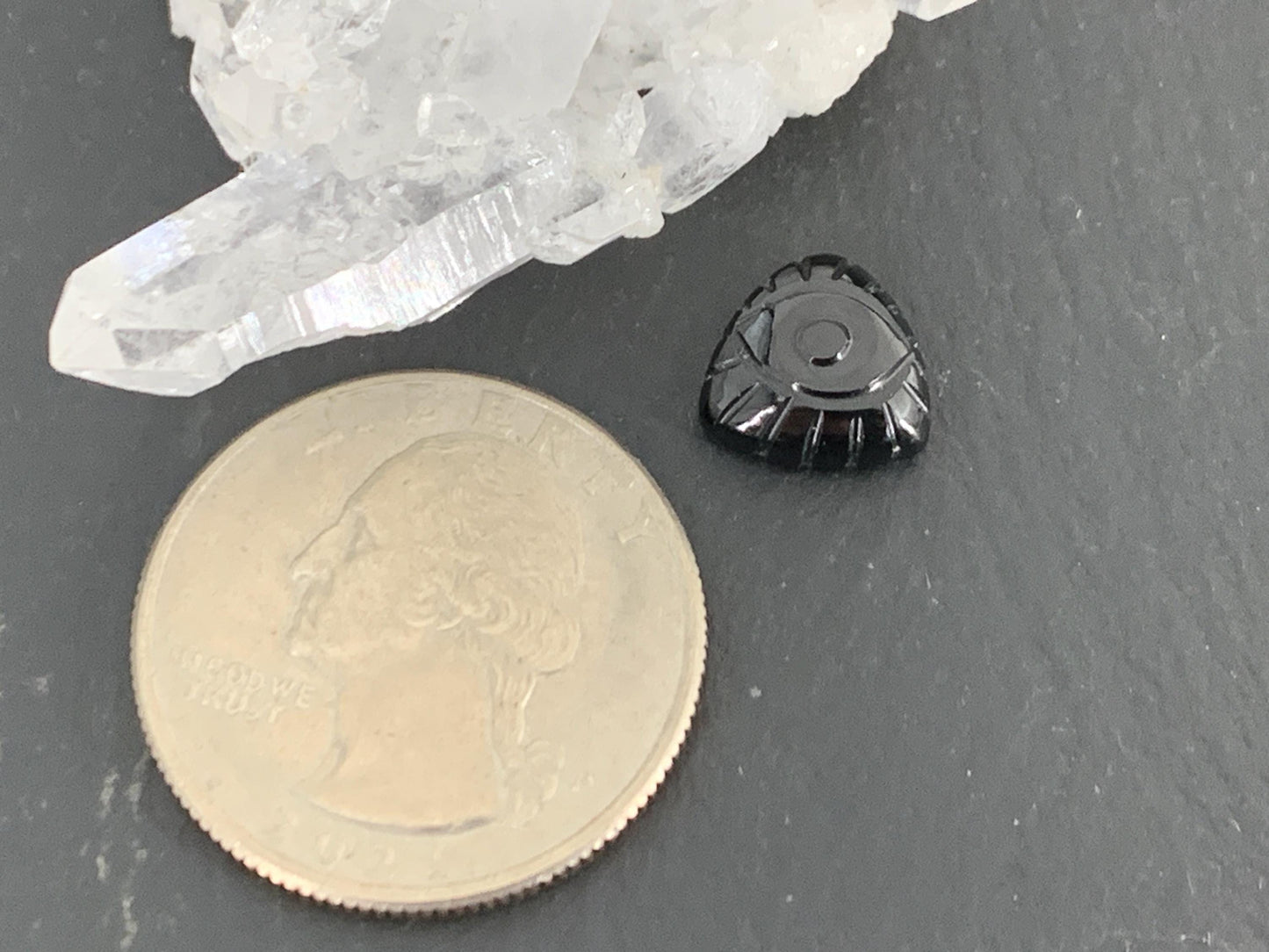 Spinel Carved Eye trillion 10mm cabochon