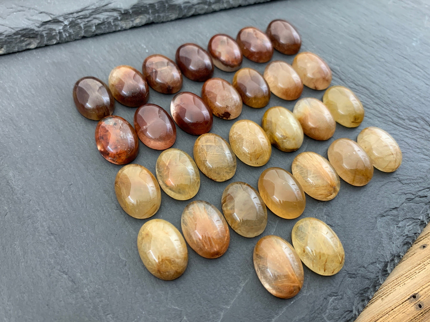 Rutilated quartz oval 13x18mm cabochon - Calibrated cabochons