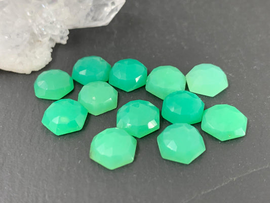 Faceted Chrysoprase hexagon 8mm cabochon