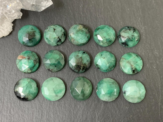 Faceted Emerald round 10mm cabochon