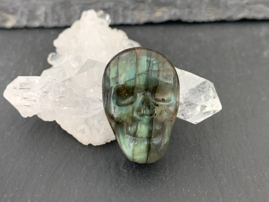 Labradorite Skull Cabochon 15x21mm, Labradorite Skull, Natural Gemstone, Halloween Jewelry, Handcrafted Accessory