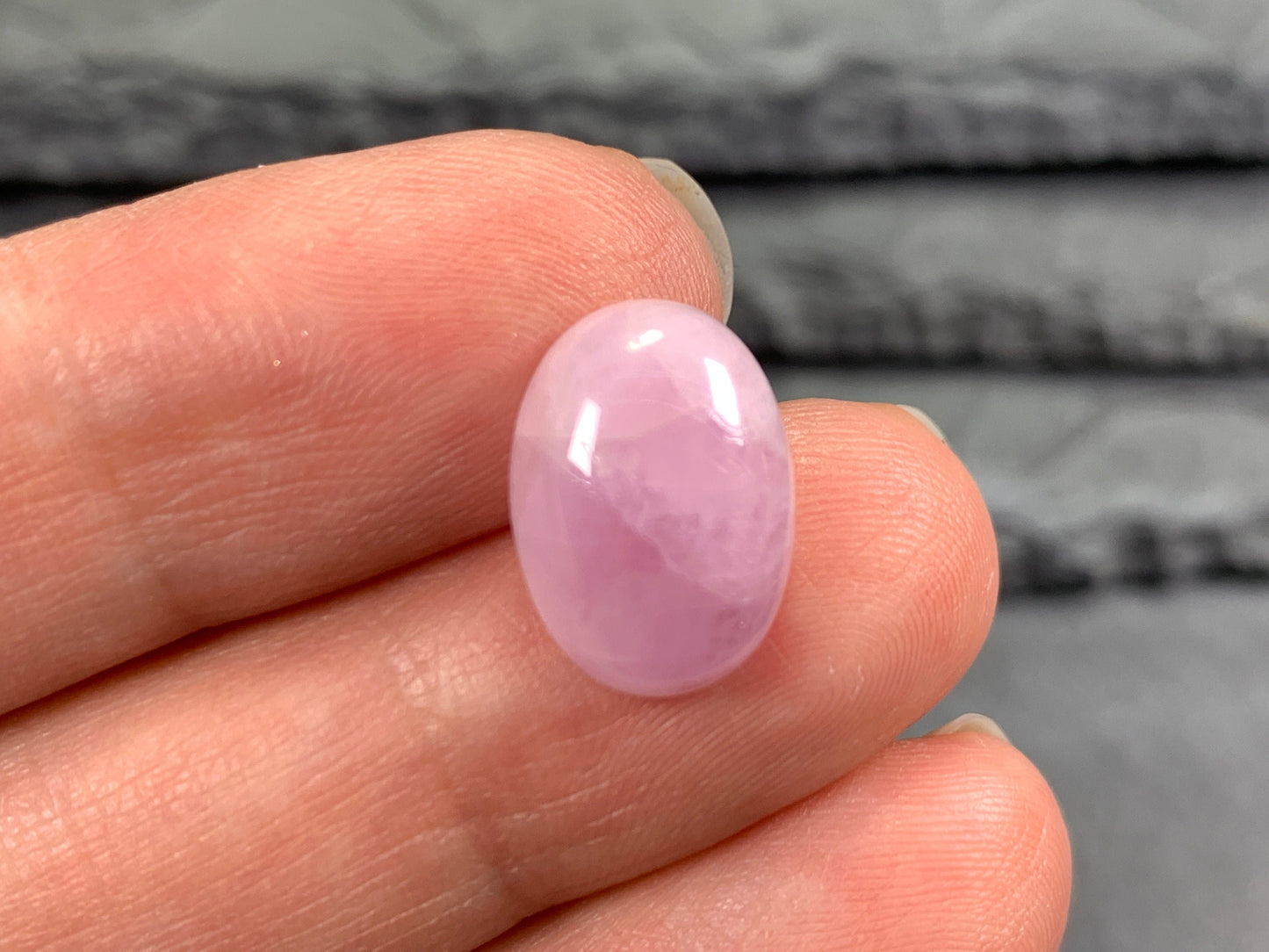 Kunzite oval 10x14mm cabochon - Calibrated cabochons