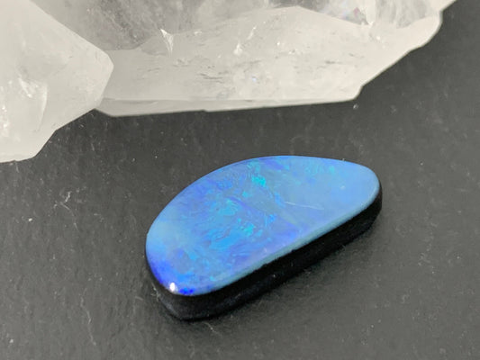 Australian Opal doublet 9x18x5mm cabochon