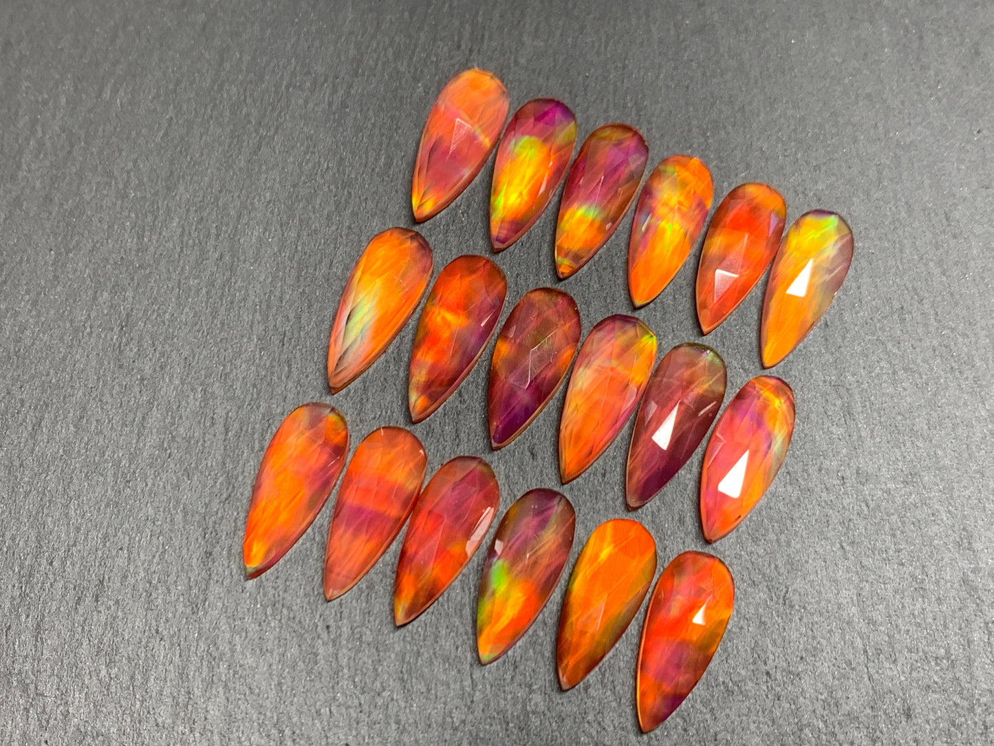 Faceted Aurora Opal pear 8x20mm cabochon - Doublet cabochons