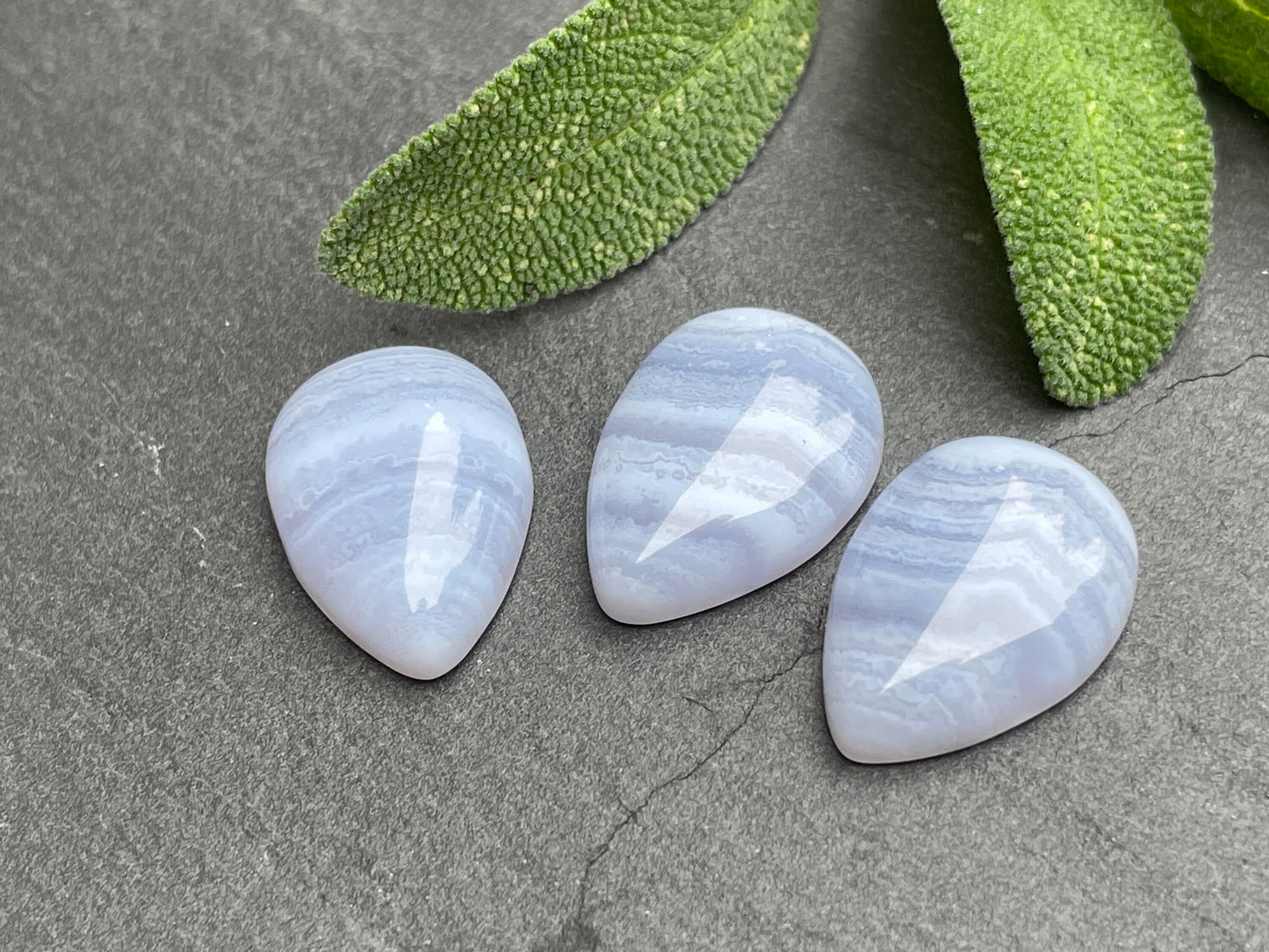 Blue Lace Agate 13x18mm cabochon - Calibrated cabochons