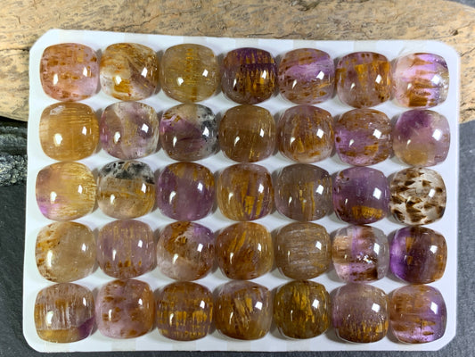 Amethyst Cacoxenite square cushion 10mm cabochon - Calibrated cabochons