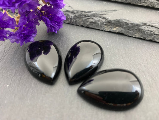 Black Agate pear cabochon 20x30mm - Calibrated cabochons