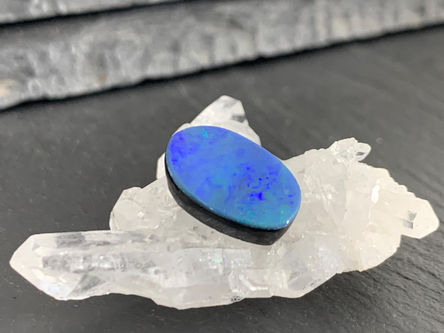 Australian Opal doublet 11x15x4mm cabochon