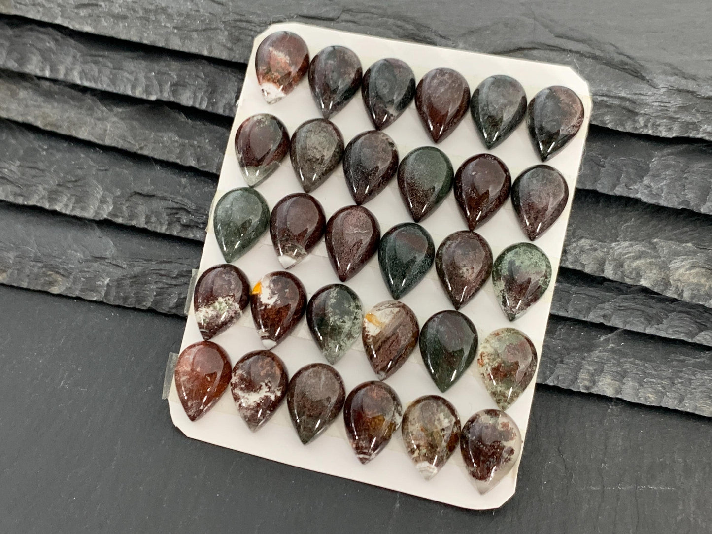 Green Phantom Crystal pear 10x14mm cabochon - Calibrated cabochons