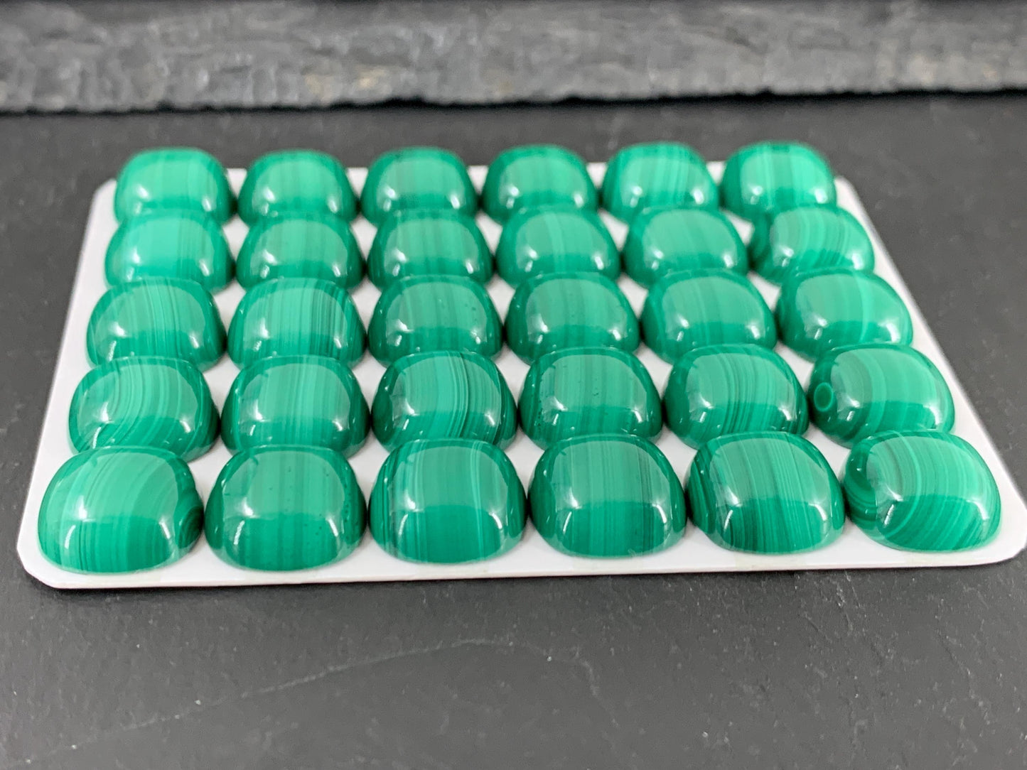 Malachite square cushion 12mm cabochon - Calibrated cabochons