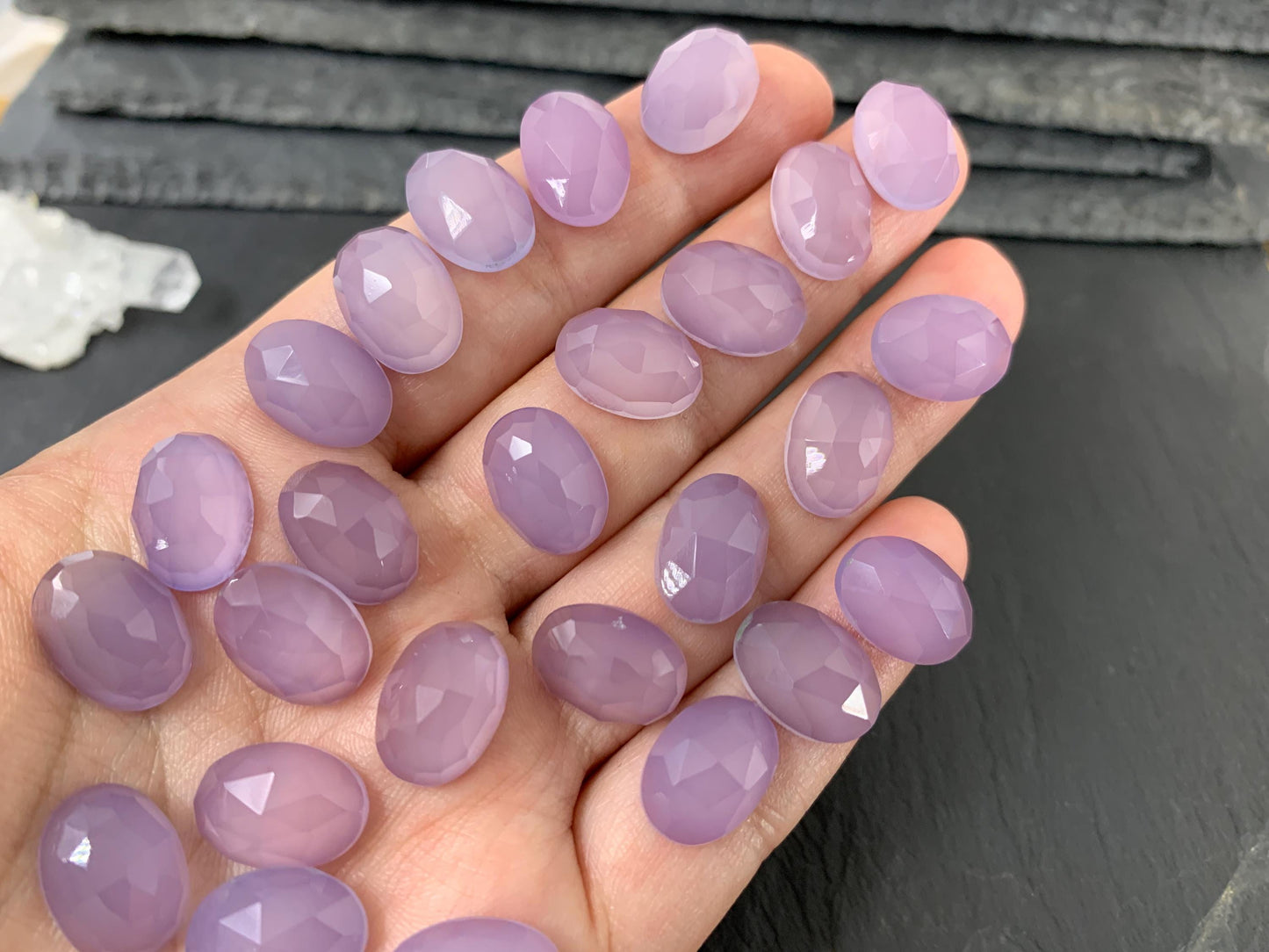 Lavender Chalcedony oval 10x14mm cabochon