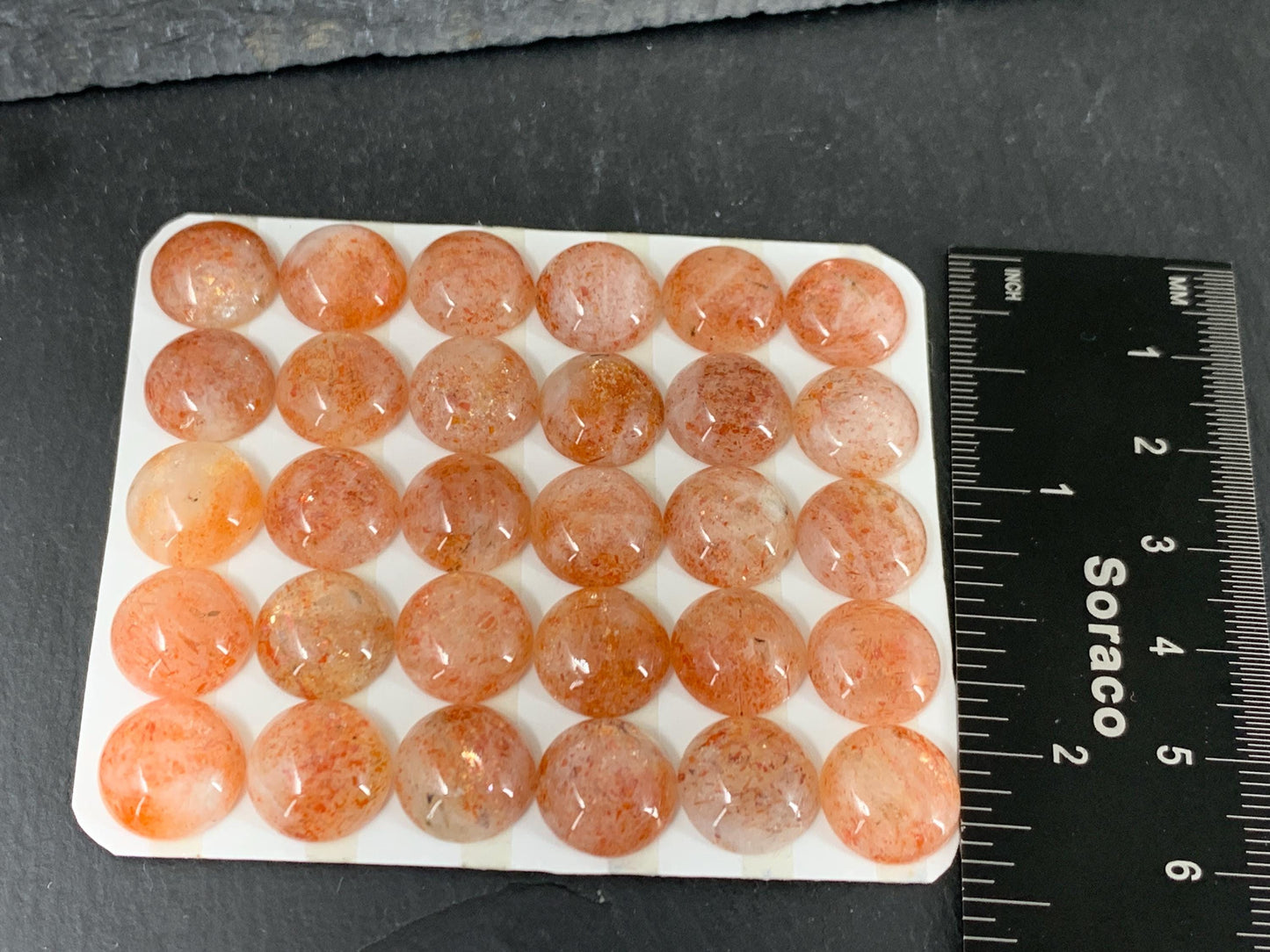 Sunstone round 12mm cabochon - Calibrated cabochons