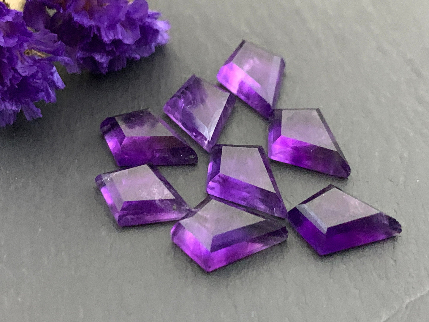 Faceted Amethyst kite 10x14mm cabochon