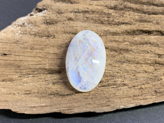Rainbow Moonstone oval 22x14x7mm cabochon