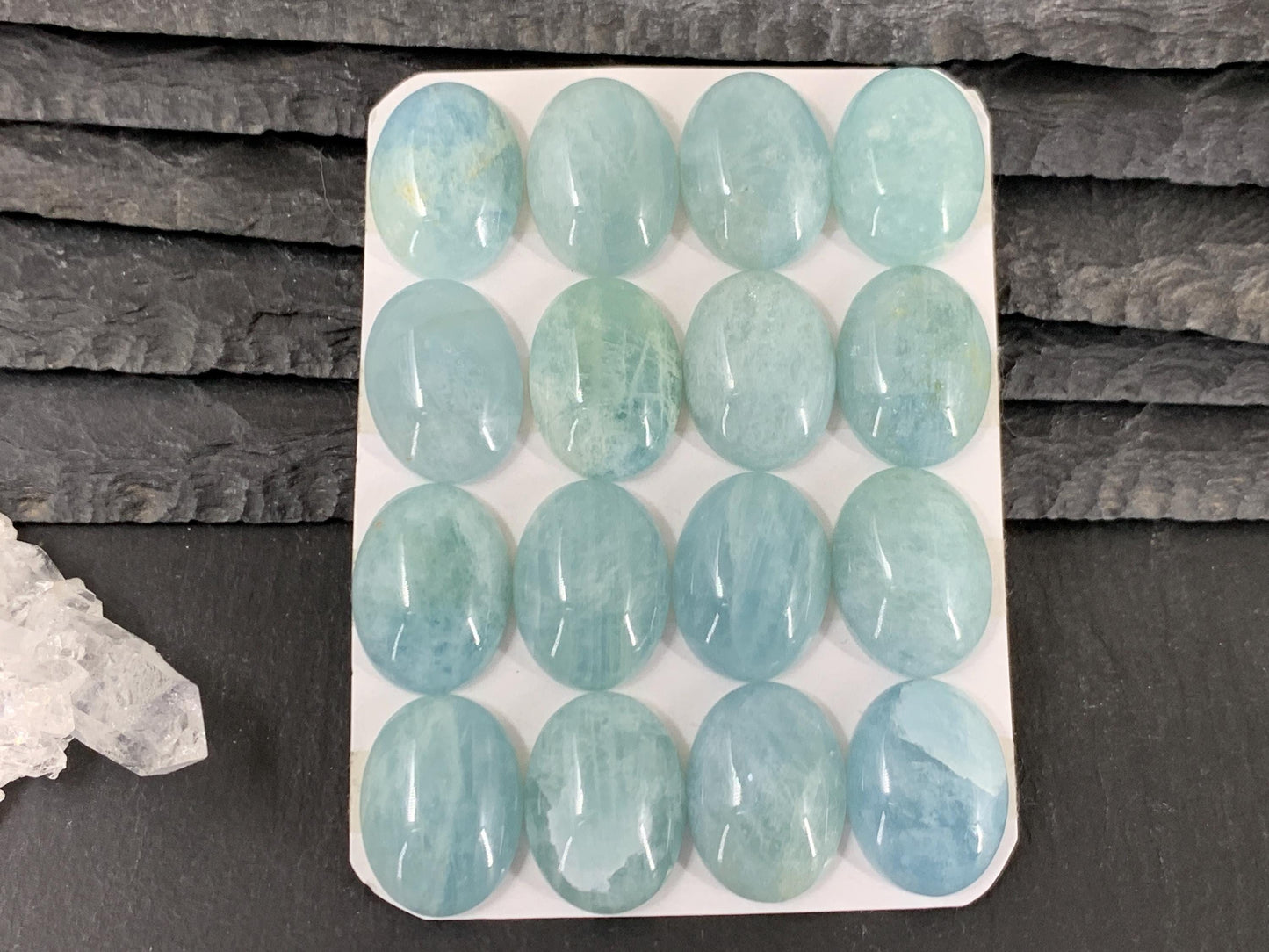 Aquamarine oval 15x20mm cabochon - Calibrated cabochons