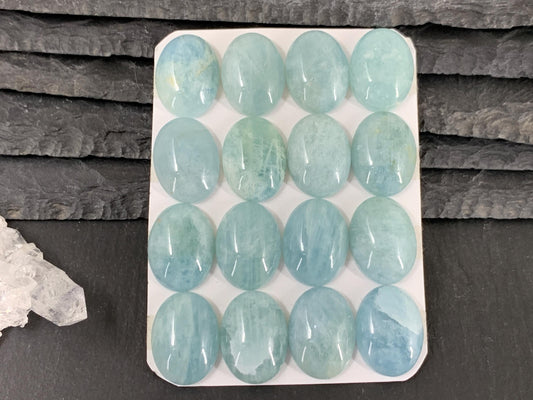 Aquamarine oval 15x20mm cabochon - Calibrated cabochons