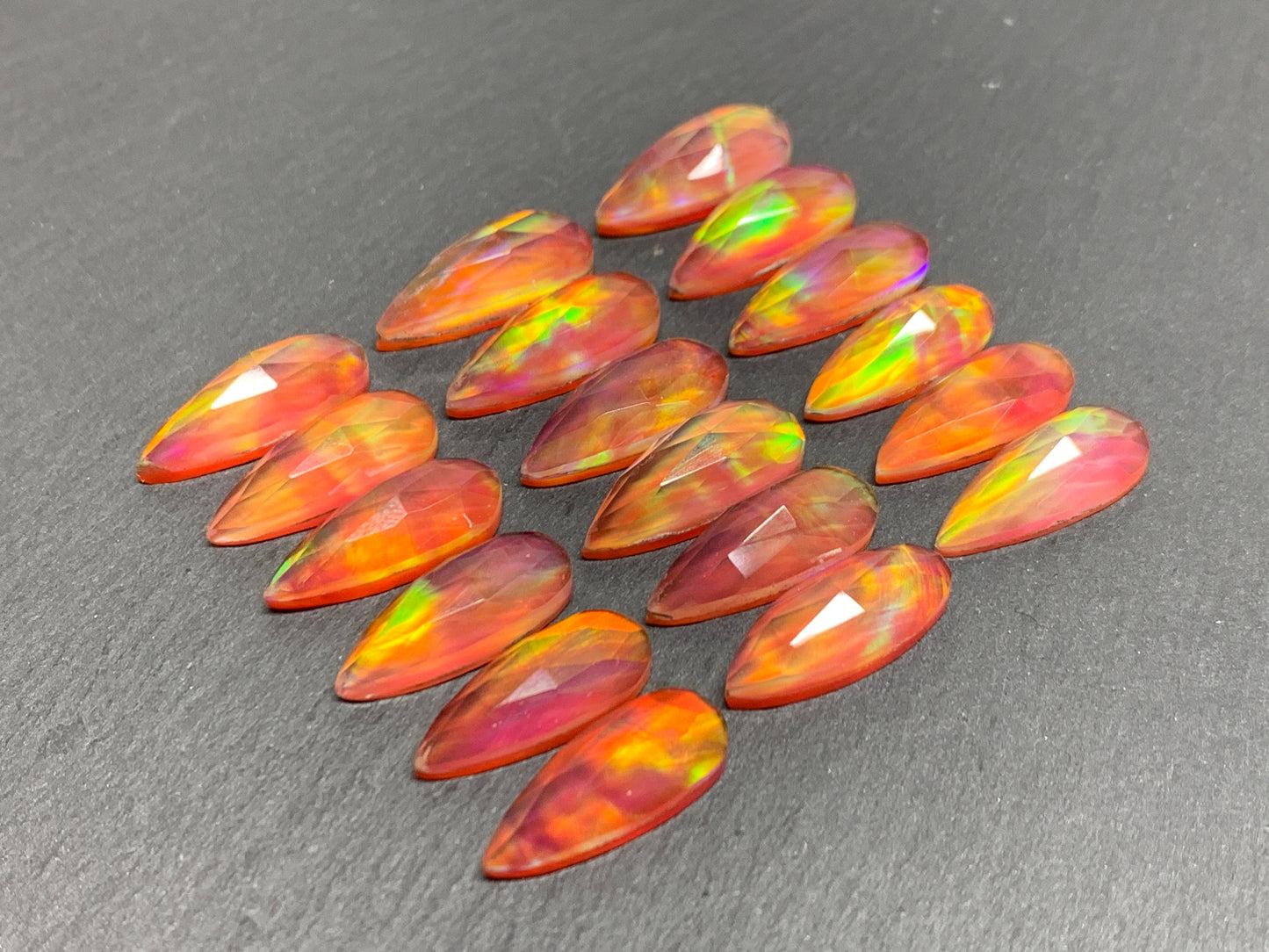 Faceted Aurora Opal pear 8x20mm cabochon - Doublet cabochons