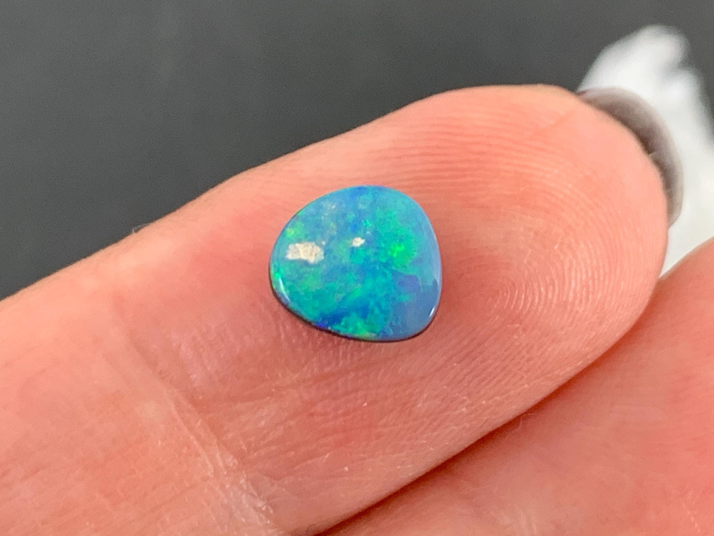 Australian Opal doublet 6x7x3mm cabochon