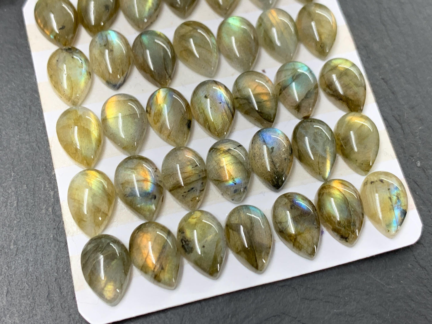 Labradorite pear 8x12mm cabochon - Calibrated cabochons *
