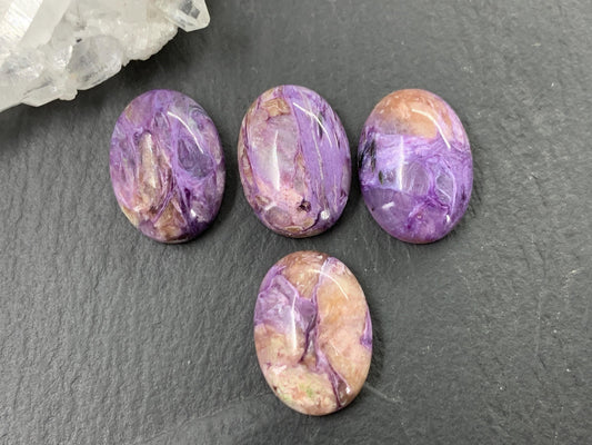 Charoite oval 13x18mm cabochon