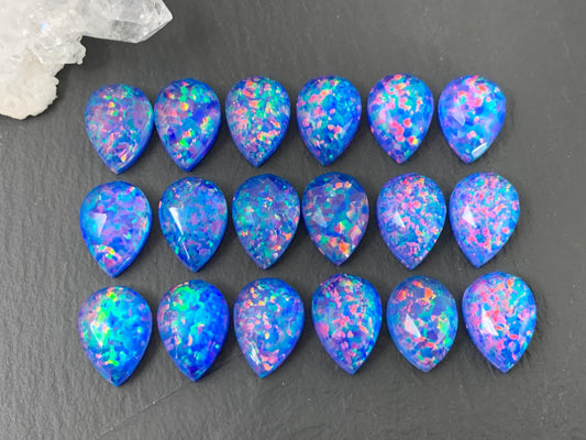 Faceted Aurora Opal pear 10x14mm   - Doublet cabochons