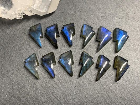 Labradorite lightning bolt 9x13mm cabochon - Single cabochon