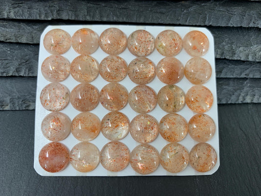 Sunstone round 12mm cabochon - Calibrated cabochons.