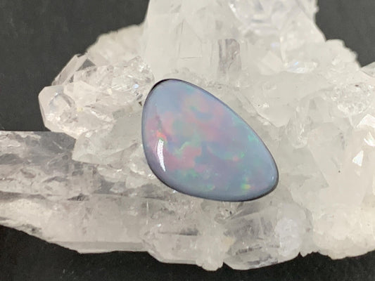 Australian Opal Doublet 7x12x4mm cabochon