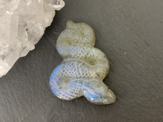 Labradorite Snake cabochon - Snake carving