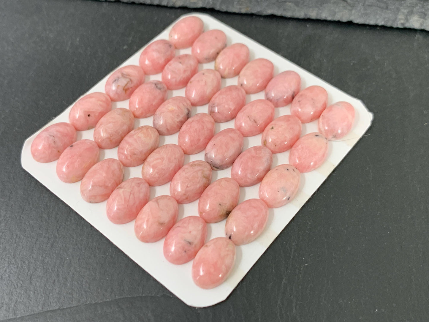 Rhodochrosite oval 8x12mm cabochons - Calibrated cabochons