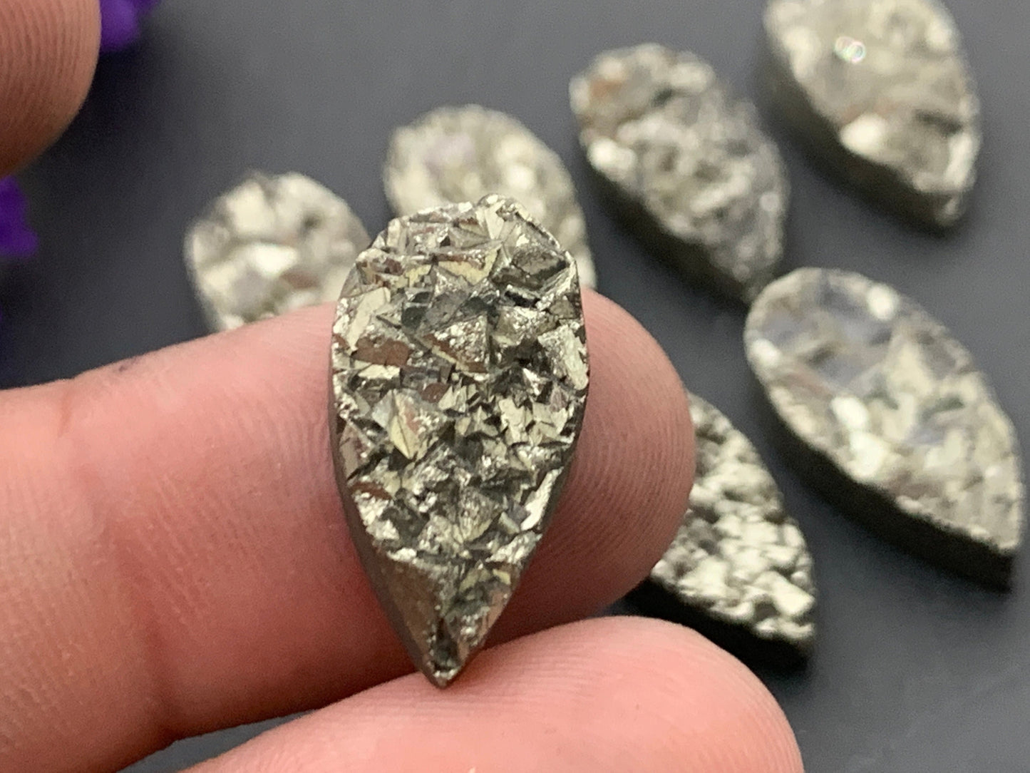 Pyrite pear 10x20mm cabochon